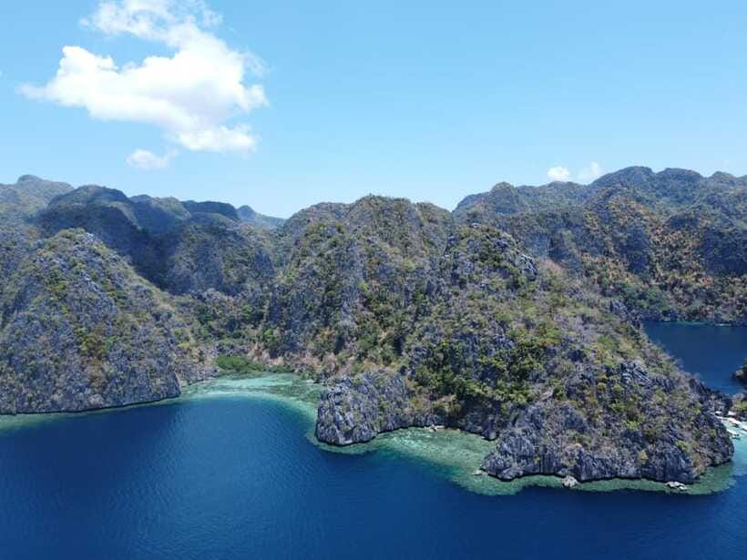 CORON: Kayangan Lake, Baracuda Lake and Twin Lagoon, etc. - Skeleton Wreck, a manageable underwater stop