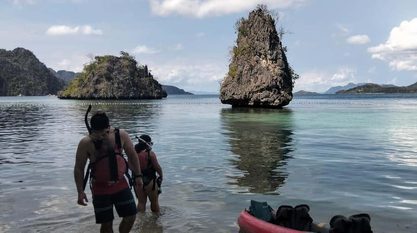 Coron: North Face Kayaking Tour with Lunch and Snorkeling - Your morning pickup and first paddle
