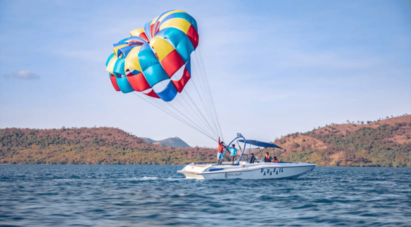 Coron: Parasailing Experience - Staying Dry or Taking the Water Dip