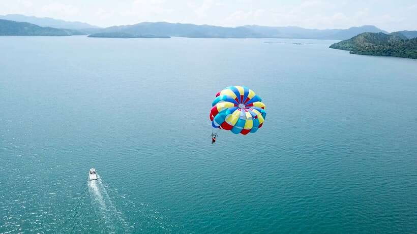 Coron: Parasailing Experience - Safety Instructions Before Takeoff