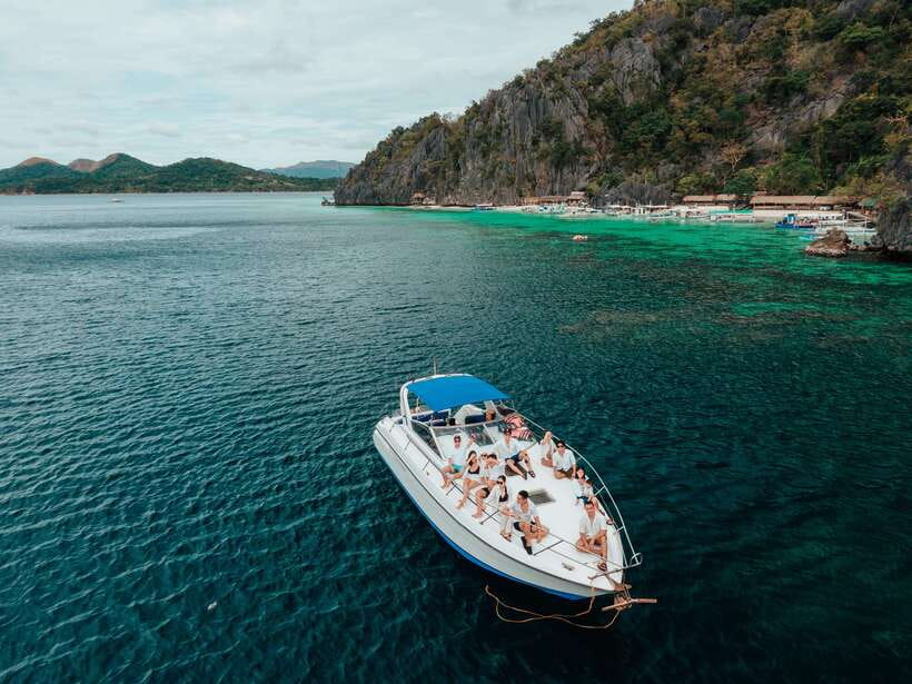 Coron: Private Island-Hopping Tour on a Yacht or Speedboat - Kayangan Lake and the famous Coron viewpoint