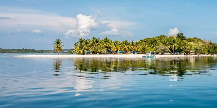 Coron Private Tour D: Reef and Wrecks - Lunch and equipment costs affect the real value