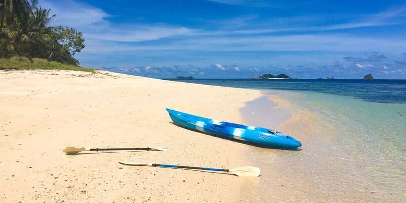 Coron: Private Tour with Kayangan Lake and Twin Lagoon - Skeleton Wreck and Coral Garden: two different kinds of snorkeling