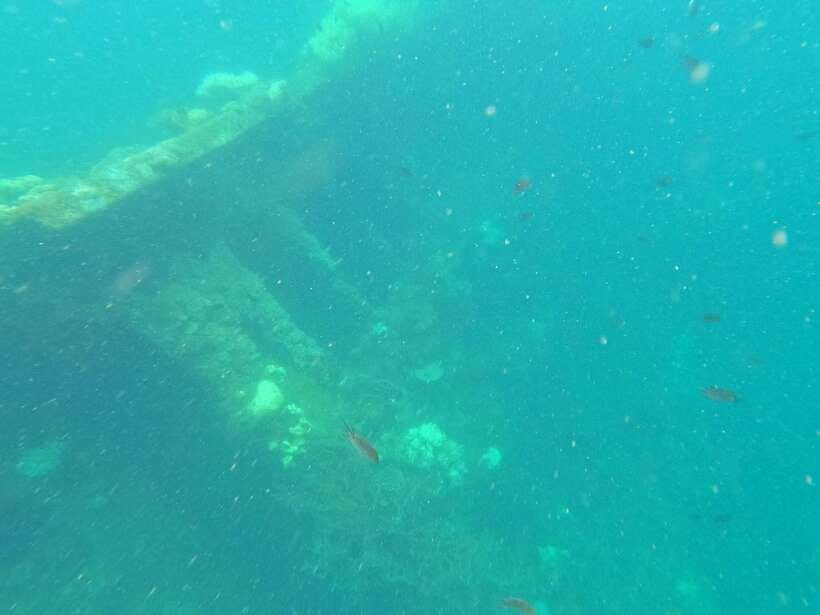 CORON:REEF AND WRECK - 2 JAPANESE WRECK AND PASS ISLAND TOUR - Pass Island gives the day breathing room