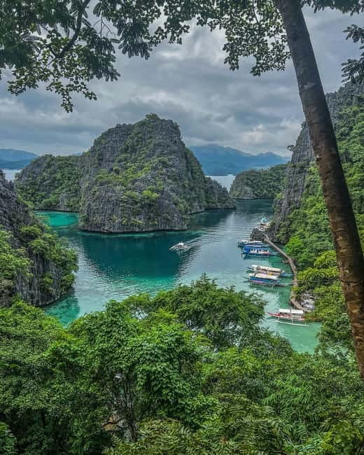 Coron: Super Ultimate 7 Destination with Lunch & Transfer - Lunch on a white sand beach