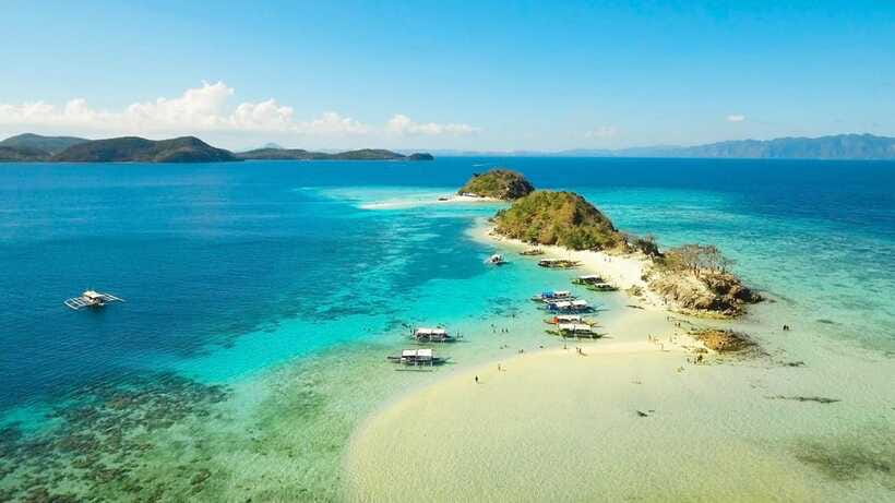 Coron Town: Coron Island Escapade Private Tour with Lunch - Lunch in a traditional hut