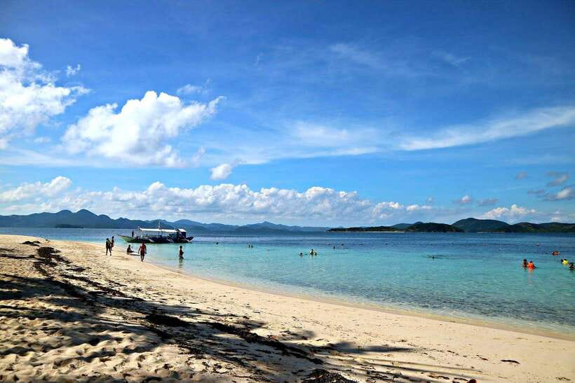Coron Town: Coron Island Escapade Private Tour with Lunch - Banana Island and a narrower strip of sand