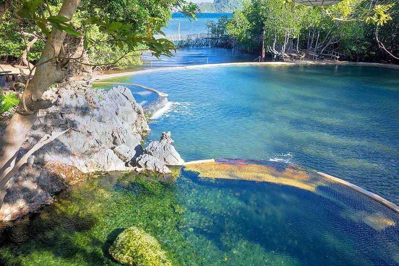 Coron Town Tour: Maquinit Hot Spring - Coron Town Plaza, Lualhati Park, and St. Augustine Church