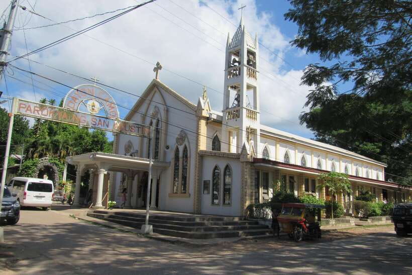 Coron Town Tour: Maquinit Hotspring & Mt. Tapyas Trekking - Lualhati Park brings you back to the waterfront