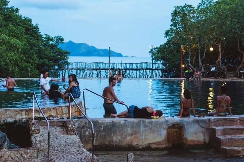 Coron: Town Tour with Maquinit Hot Spring - Why this four-hour Coron tour works
