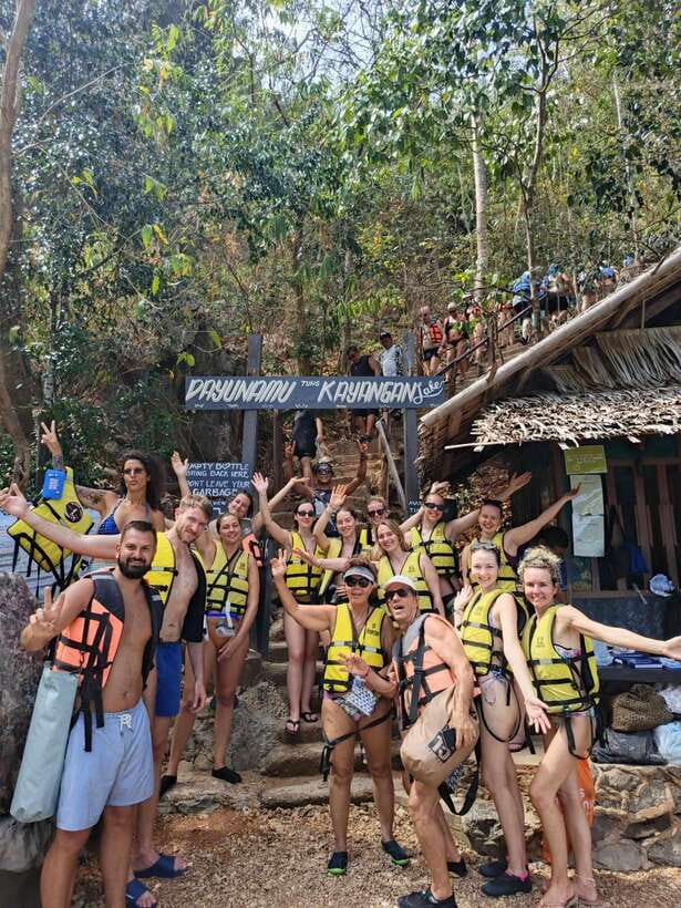 Coron Ultimate Tour: 7 Destinations with Lunch & Transfers - Starting the day in Coron Town