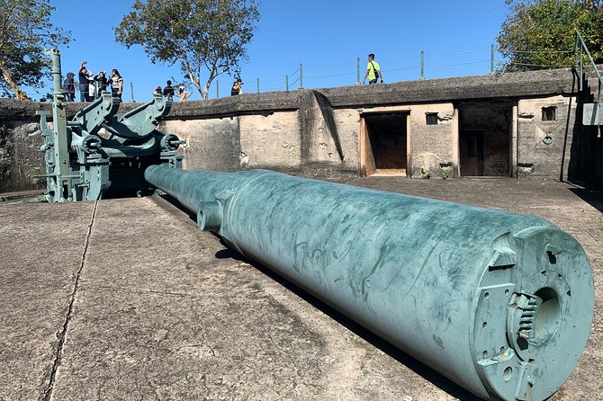 Corregidor daytour Via Manila to Bataan - Crossing from Bataan by outrigger canoe