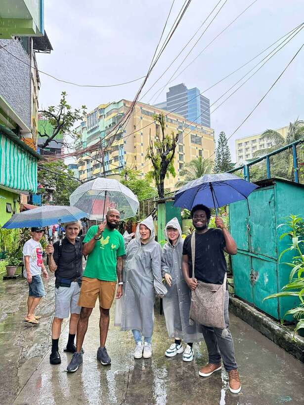Discover the Real Manila with a Local Guide - Riding jeepneys and tuk-tuks