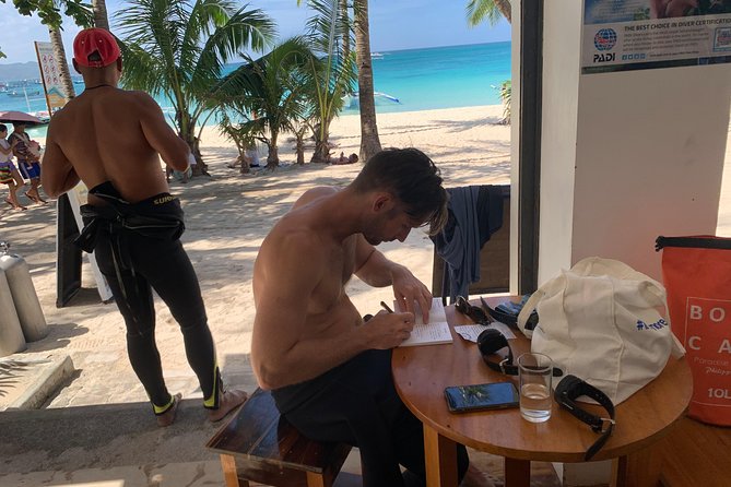 DiveGurus - Open Water Diver Course SSI/PADI - The instructors are part of the value