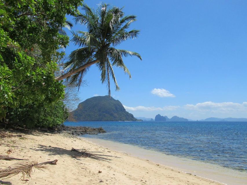 El Nido: Full-Day Premium Island Hopping Catamaran Cruise - Why the catamaran changes the day