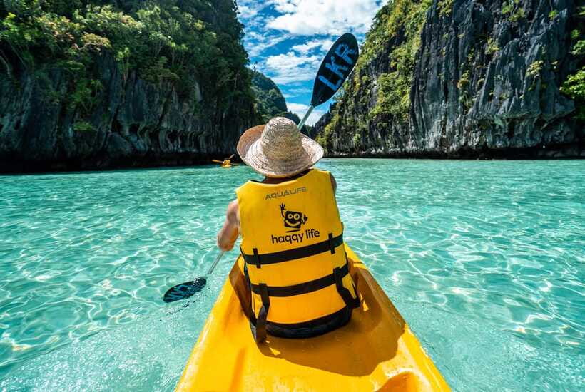 El Nido: Island Hopping Adventure by Haqqy Life - The guides supply much of the fun