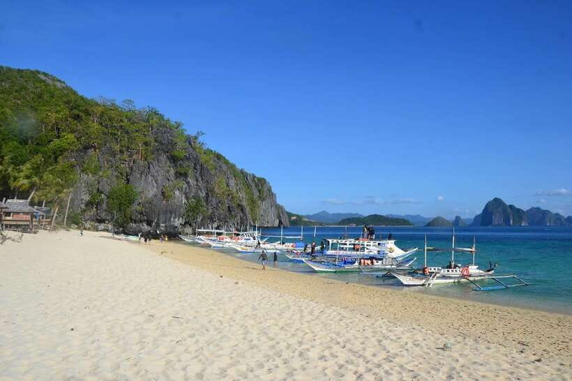 El Nido: Island Hopping Tour A Lagoons and Beaches - Shimizu Island for lunch, swimming, and snorkeling