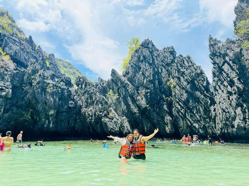 El Nido: Island Hopping TOUR A with Lunch, Transfer & EDTF - Payong-Payong Beach is the day’s quiet reset