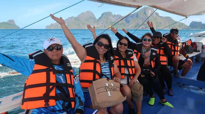 El Nido: Island Hopping TOUR A with Lunch, Transfer & EDTF - Who should book, and who should think twice
