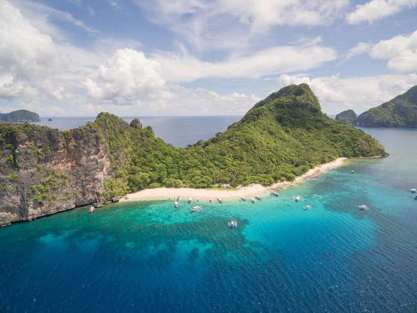 El Nido Island Hopping Tour C: Hidden Beaches & Shrine - Hidden Beach: a swimming entrance worth the effort