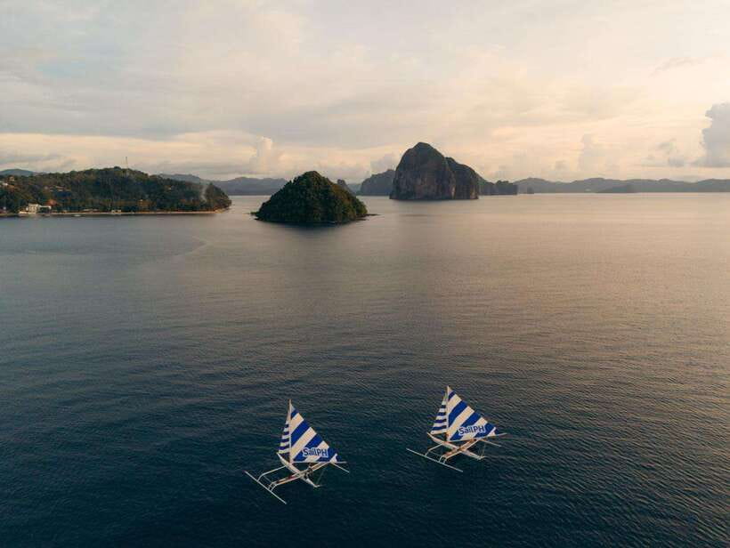 El Nido Islands: Shared Paraw Sunset Sailing - Limestone cliffs from the water