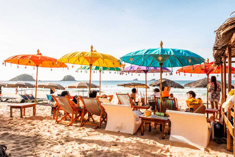 El Nido: Jeepney Adventure Tour with Lunch - A farm visit and boodle fight lunch