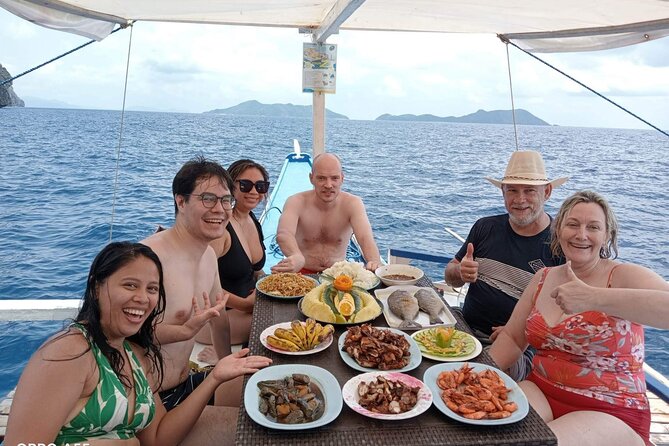 El Nido Palawan Private Tour C, with Lunch - Matinloc Island and the weathered shrine