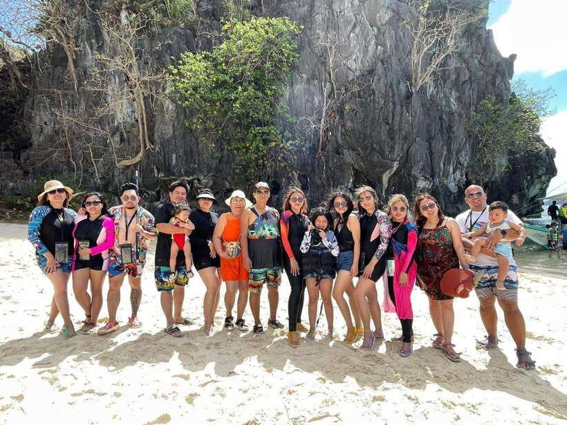 EL NIDO: Private Island Hopping Tour A with BUFFET LUNCH - Big Lagoon brings the biggest scenery