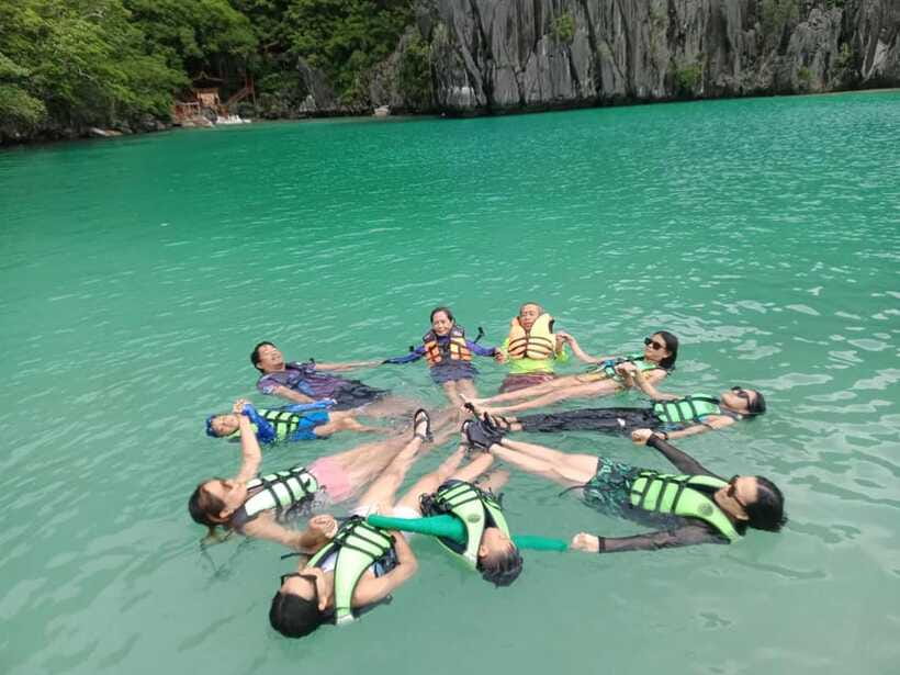 EL NIDO: Private Island Hopping Tour A with BUFFET LUNCH - What to bring for a wet eight-hour day