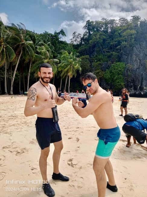 El Nido Private Tour: Adventure with Highlights from A & C - Entering Secret Lagoon through the rocks