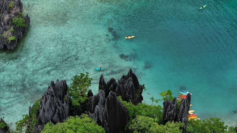 El Nido: Private Tour B with Snake Island and Caves - The secret stop and the extra island scenery