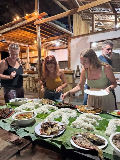 El Nido, Sibaltan: Family Dinner, Bonfire and Karaoke - My verdict: book it for food, people, and a late beach night