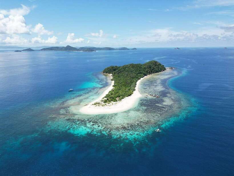 El Nido to Coron: 3-Day 2-Night Island-Hopping Expedition - Native huts, sea sounds, and basic camp life