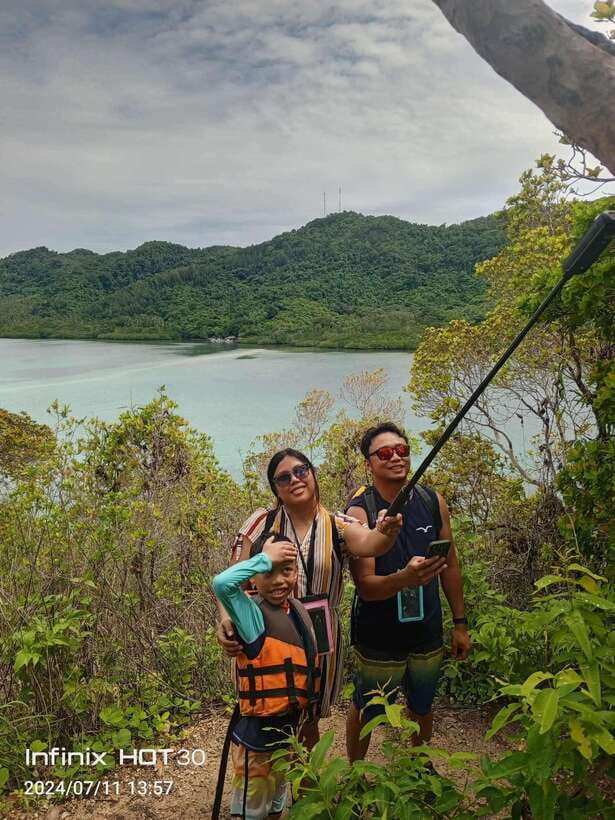 El Nido: Tour B with Snake Island, Cudugnon Cave, and More - Cudugnon Cave, rock formations, and lunch