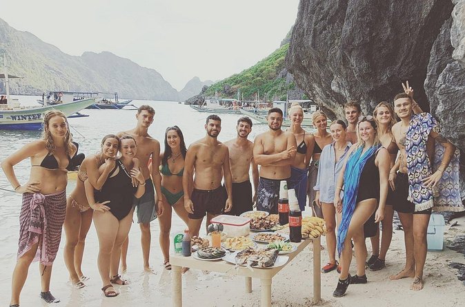 El Nido Tour D Full Day w/ Beach Lunch - Cadlao Lagoon and its towering rock walls