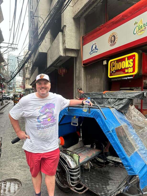 Explore Manila Slums and Hidden Market - Walking through Tondo’s residential lanes