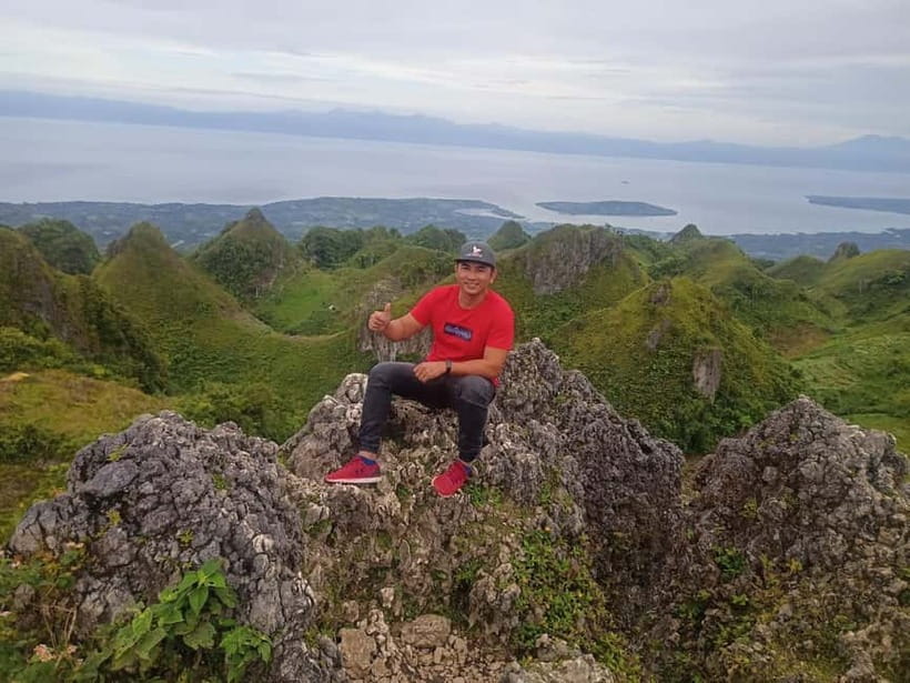 From Cebu: Osmeña Peak and Kandungaw Peak Hiking Trail - The Ride Back and Lunch in Cebu
