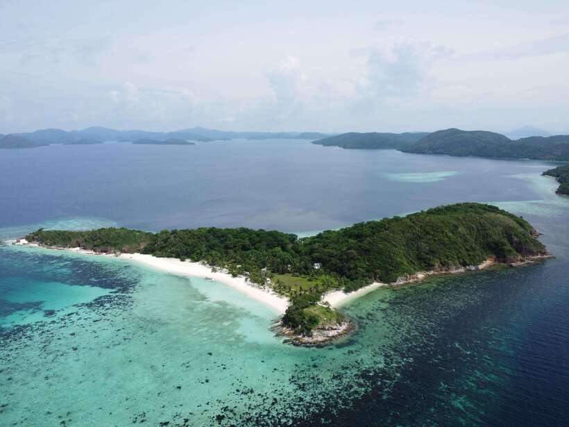 From Coron Town: Beaches and Islands Boat Tour with Lunch - Lunch, snacks, and the practical value