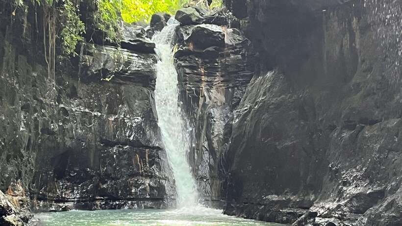 From Manila: Pagsangjan Falls and Hidden Valley Day Trip - The big appeal: action followed by warm pools