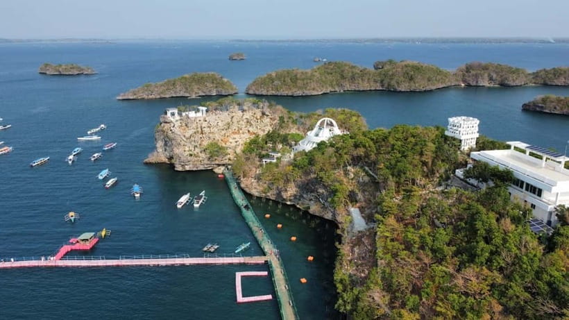 From Manila: Pangasinan Hundred Islands Guided Tour - Hundred Islands National Park by boat