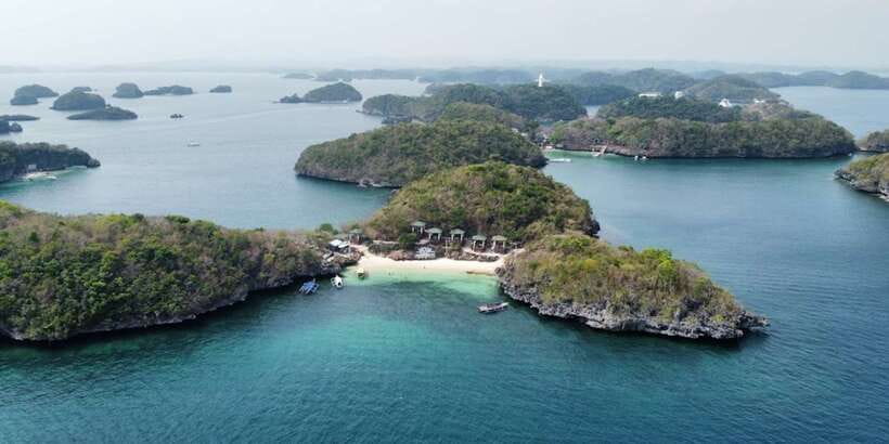 From Manila: Pangasinan Hundred Islands Guided Tour - Pilgrimage Island and the Christ the Savior statue