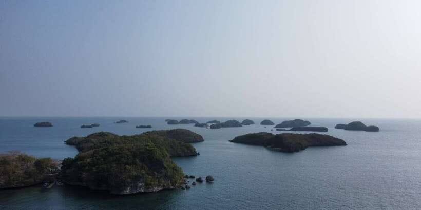 From Manila: Pangasinan Hundred Islands Guided Tour - The guide and the pace