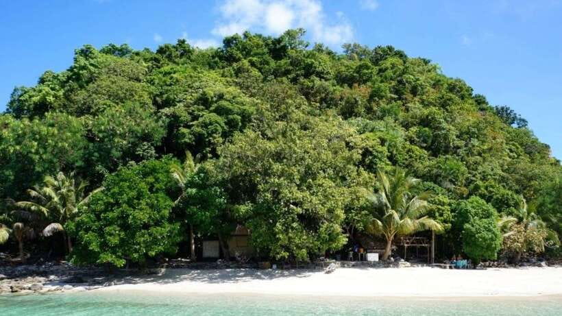 From Puerto Princesa: Port Barton & Island Hopping Day Trip - The real Port Barton tradeoff: beauty for road time