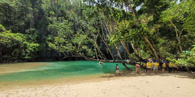 From Puerto Princesa: Underground River Guided Day Trip - How the guides affect the day