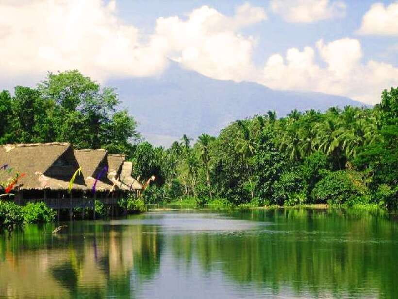 Full Day Tour Villa Escudero Plantation - The two-hour road south from Metro Manila