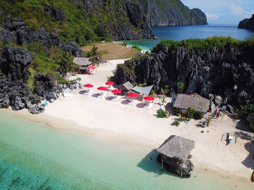 Half-Day Seasation Premium Speedboat Group Island Hopping - Cadlao Lagoon, Small Lagoon, and Helicopter Island