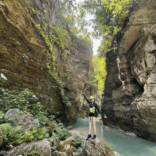 Kawasan Falls Canyoneering Transfers from Cebu with Lunch - A private ride from Cebu City or Mactan