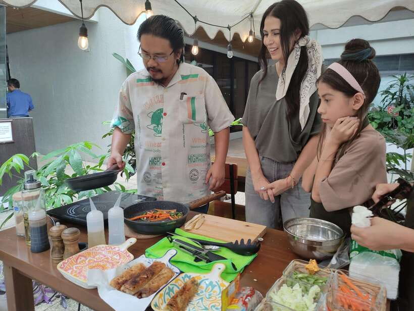 Makati: Hands on Manila Cooking Class - Meeting Chyl in the open-air courtyard
