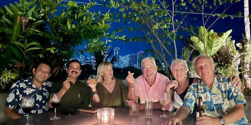 Makati Rooftop Barhopping with Local Guide - The Filipino drink element