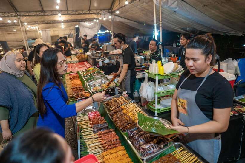 Makati: Street Food Experience with a Local Guide - Who should book this experience